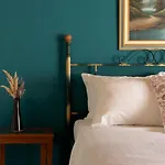 Eleni's Cottage, For Natural Living, By Thinkvilla * Púnda