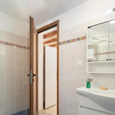 펜션 Eleni's Cottage, For Natural Living, By Thinkvilla *
